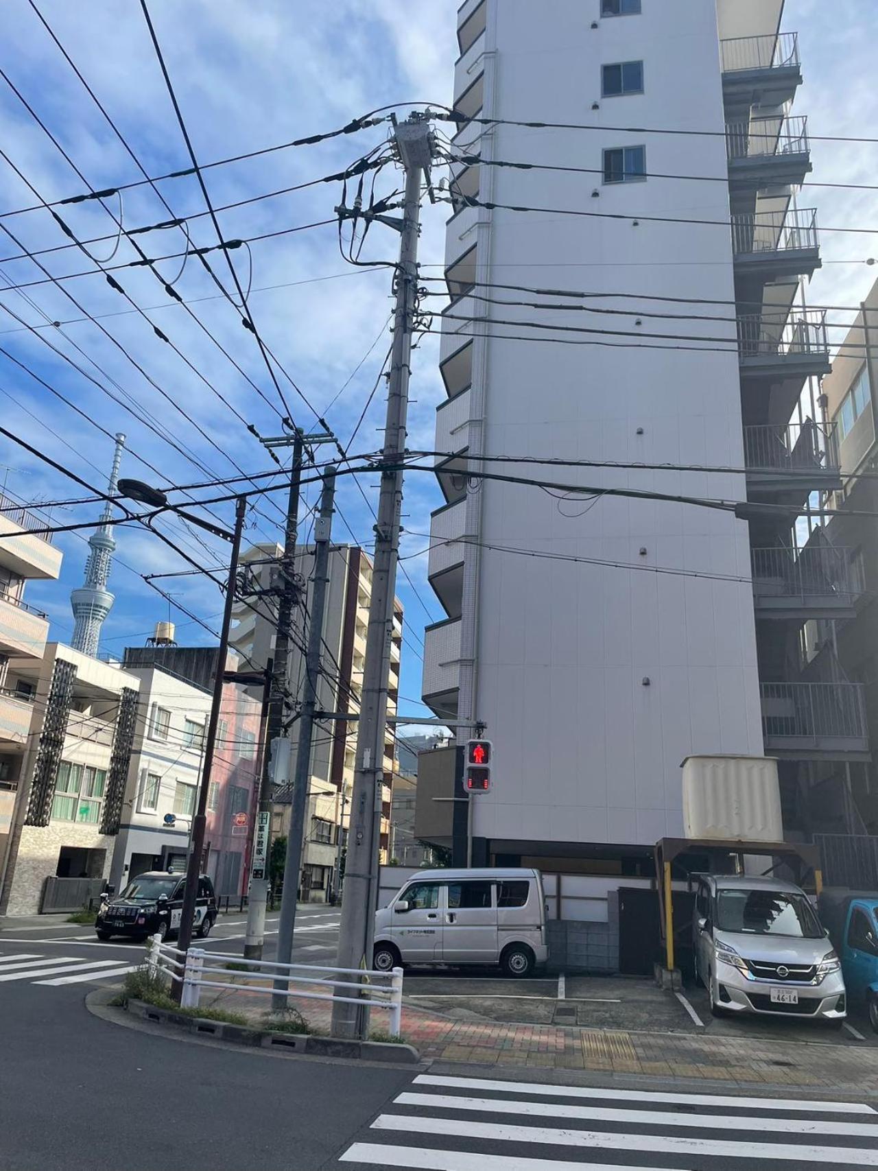 Calum Asakusa Imado Tokyoカルム浅草今戸ダブルルーム新築民泊東京浅草隅田川今戸神社近くスカイツリー見えるコンビニコインランドリー近くある浅草駅まで徒歩圏内アクセス便利成田空港羽田空港銀座渋谷東京駅直通 Apartemen *